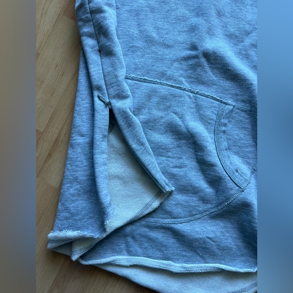 Men’s Designer Kith Streetwear brand, Hoodie Sweatshirt zipper sides detail - Picture 4 of 8